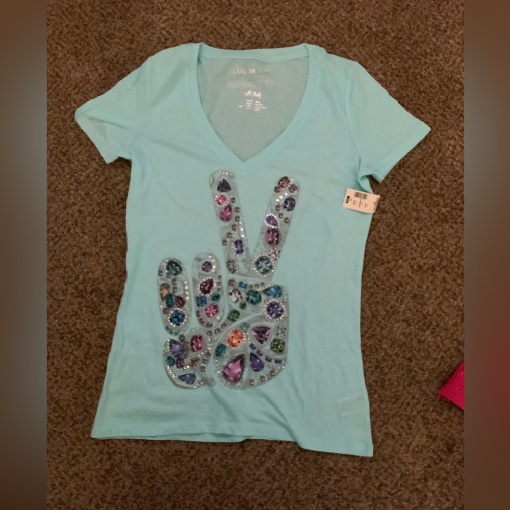 AéRopostale, medium V-neck relaxed fit tee